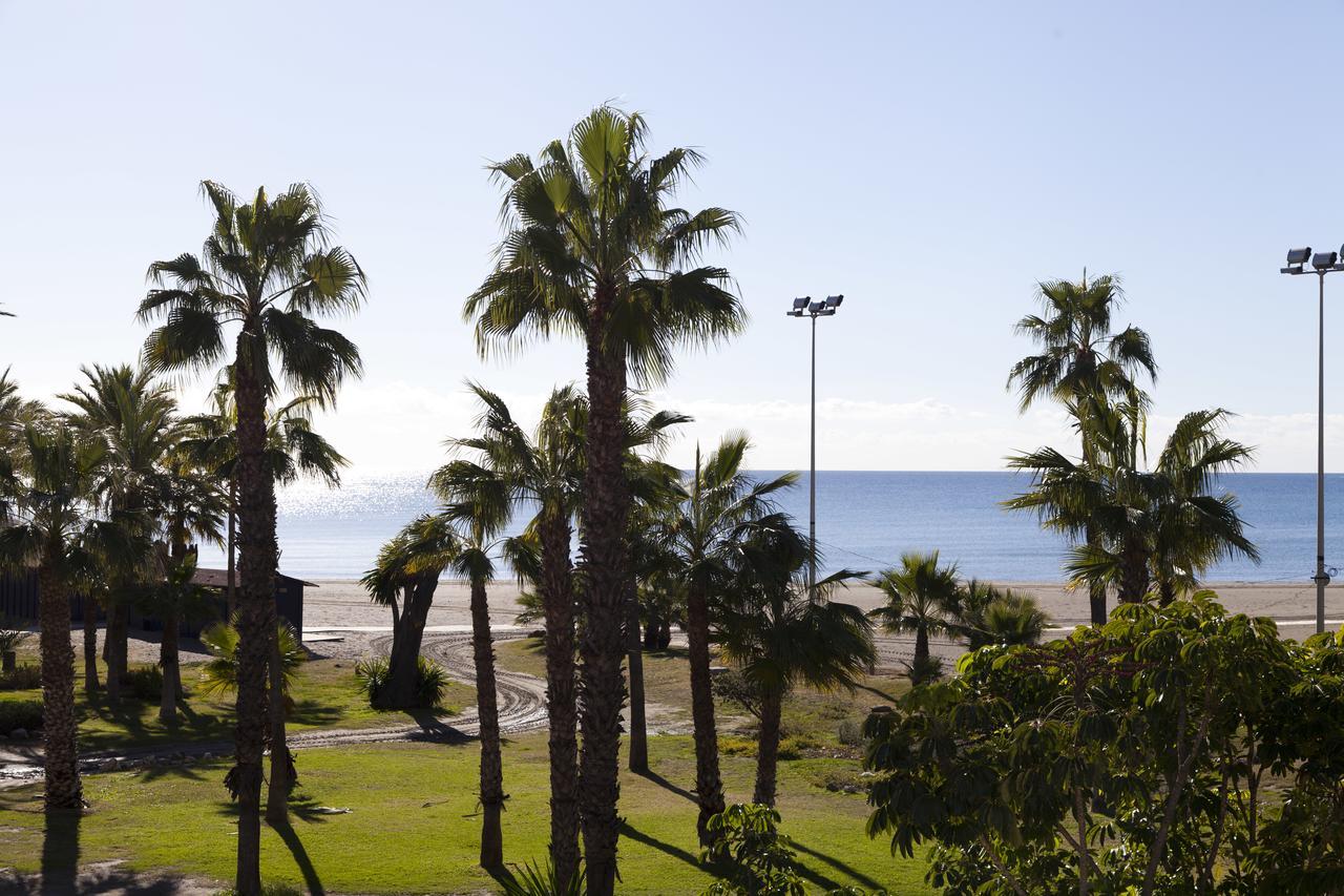 贝纳尔马德纳Puerto Marina公寓 外观 照片